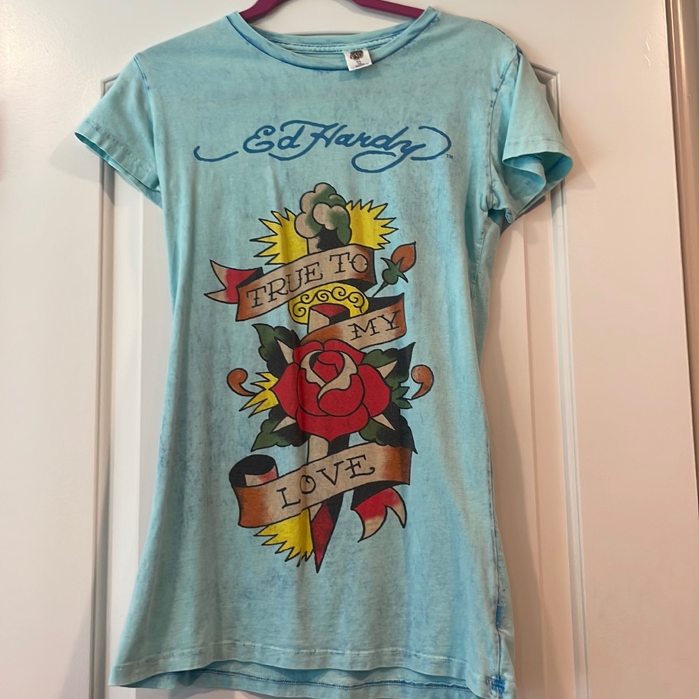 Ed Hardy Shirt (size Medium)